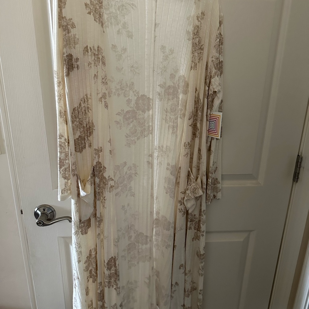 Floral Cream and Brown Long Kimono